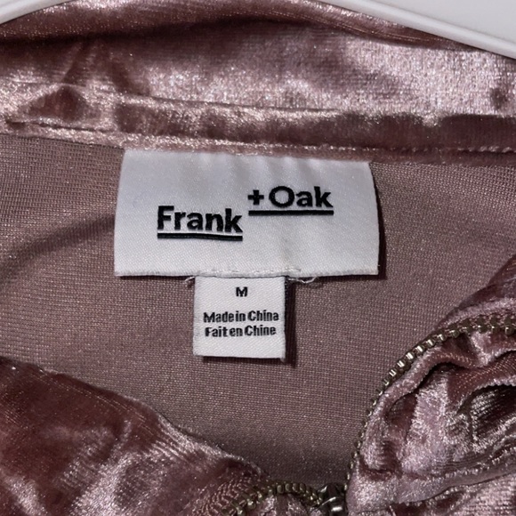 Crushed Velvet Frank + Oak Half Zip pink quarter zip sweater top reflects light - Picture 2 of 3